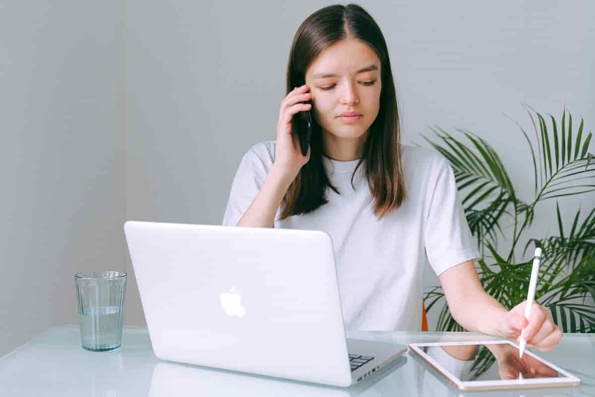 Make extra money without quitting full-time job , Credit: Pexels
